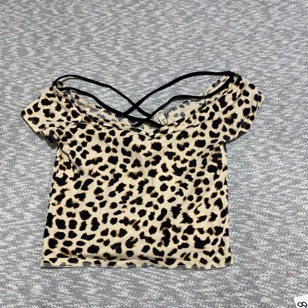 Express one eleven Leopard print crop top women S. SKU-A428